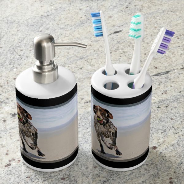 German Shorthaired Pointer - Luke - Riley Soap Dispenser And Toothbrush Holder